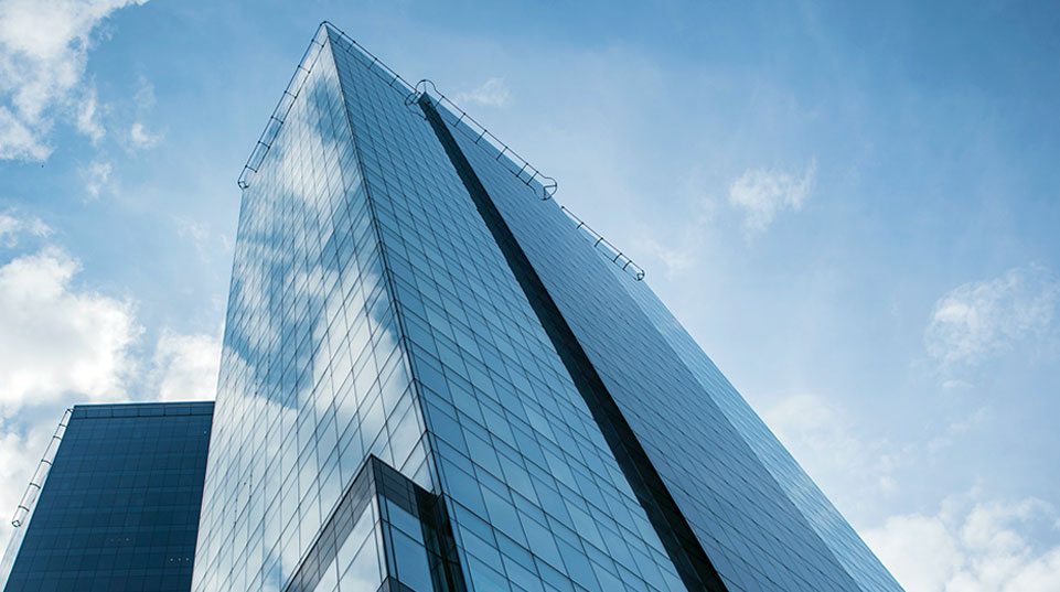 坐落于中國第一個石油基地――玉門，是生產各類真空油脂和特種潤滑脂的專業(yè)公司，集研究、開發(fā)、生產于一體的生產經營企業(yè)。具有幾十年專業(yè)生產真空油脂和特種潤滑脂的生產經驗，具有先進的硬件設施－分子蒸餾裝置，可以使石油餾分低溫下切割到極窄流程，保證真空油脂產品性能，也具有國內先進的真空脂類產品的生產系統(tǒng)。不僅生產窄餾分、高粘度指數、低飽和蒸氣壓和極限壓強的礦物型擴散泵油、增壓泵油和真空泵油系列，還生產高質量的具有良好的塑性指標低飽和蒸氣壓、附著力強、密封性能好...